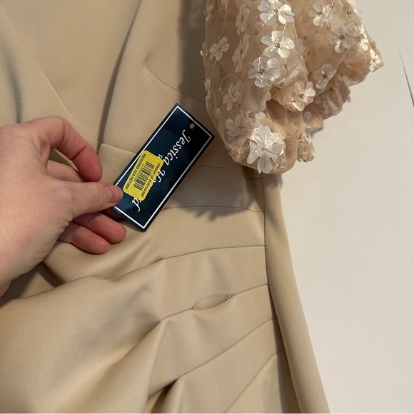 Jessica Howard Floral Puff Sleeve Dress - Picture 4 of 6